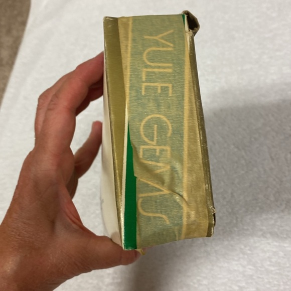 Yule Gems by Bradford diamond shaped dioramas set of 2 - Picture 7 of 7